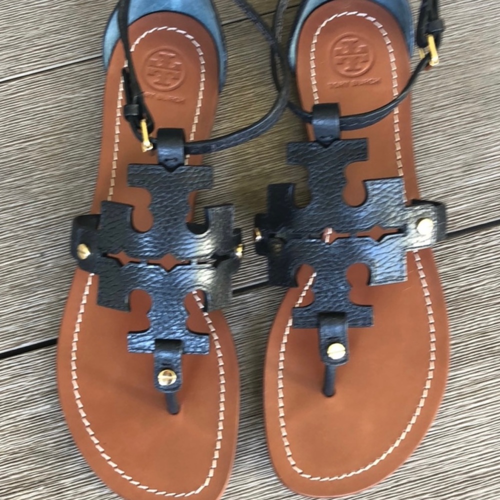 ❤️Tory Burch Chandler Sandals- Only worn twice as they are too big for me.